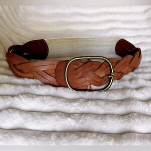 Braided leather stretch belt
